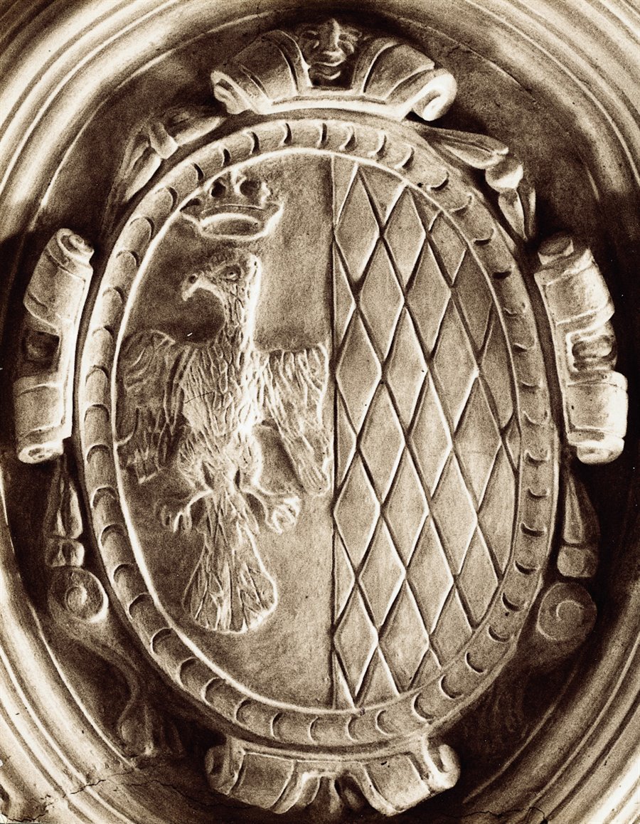 Dolceacqua -  Cripta di San Giorgio - Stemma unificato Doria/Grimaldi